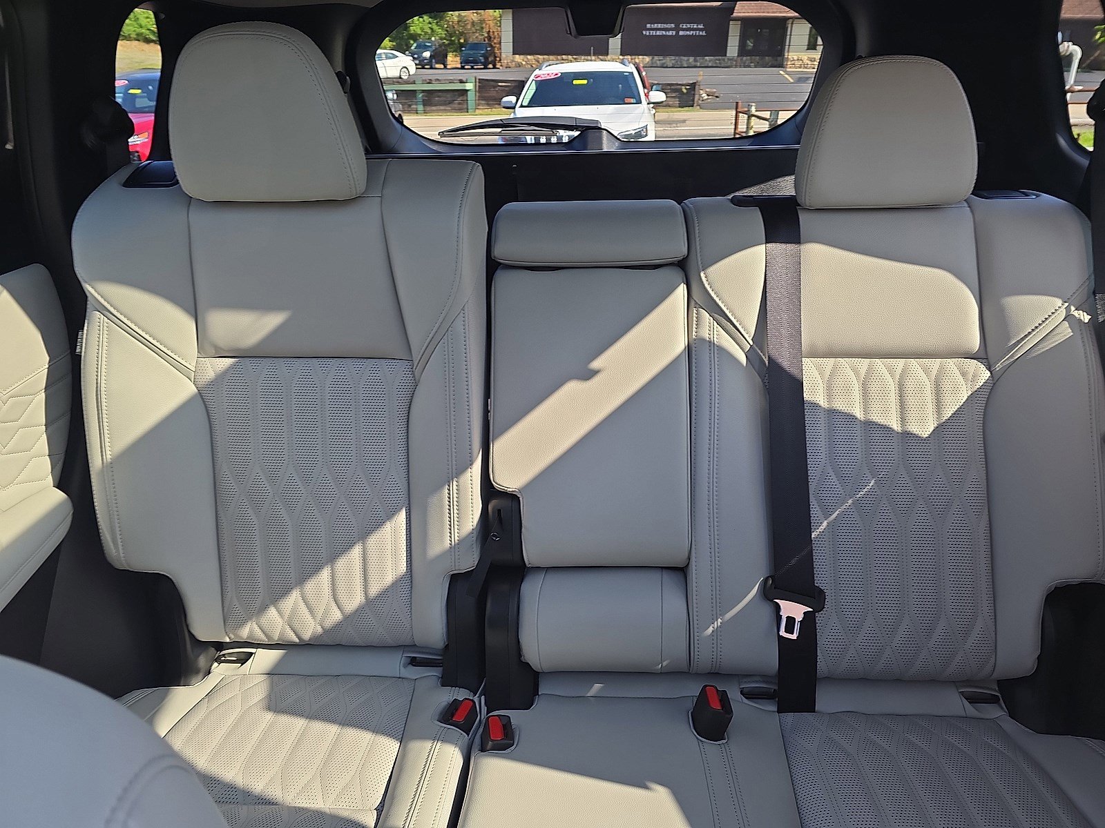 New 2025 Mitsubishi Outlander AWD image 24