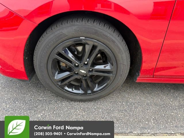 Used 2018 Chevrolet Cruze LT FWD image 11