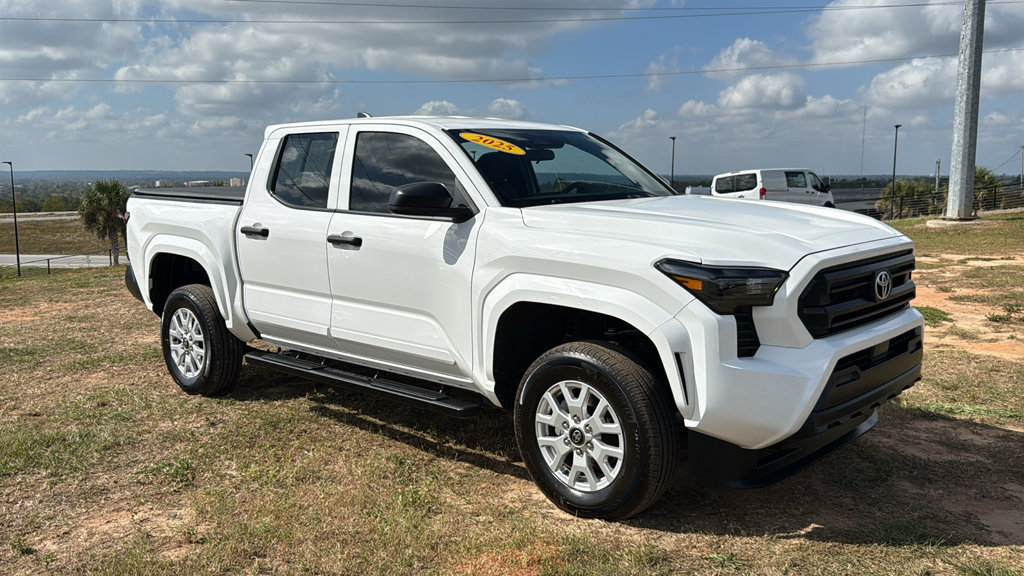 Used 2025 Toyota Tacoma SR