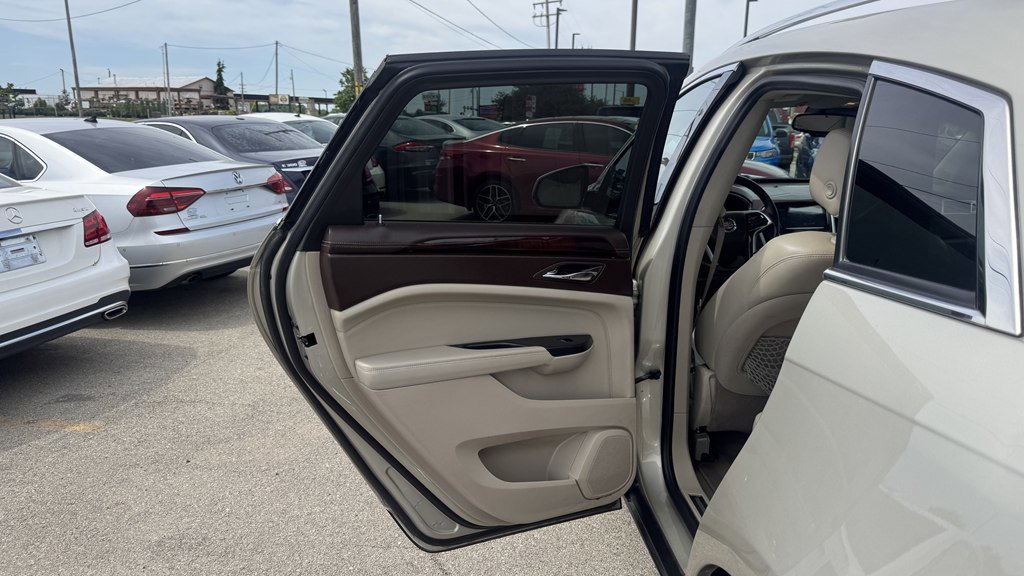 Used 2015 Cadillac SRX Performance w/ Driver Awareness Package AWD/4WD image 21