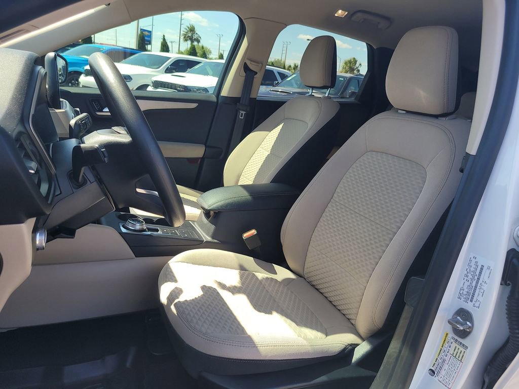 Used 2020 Ford Escape SE FWD image 16