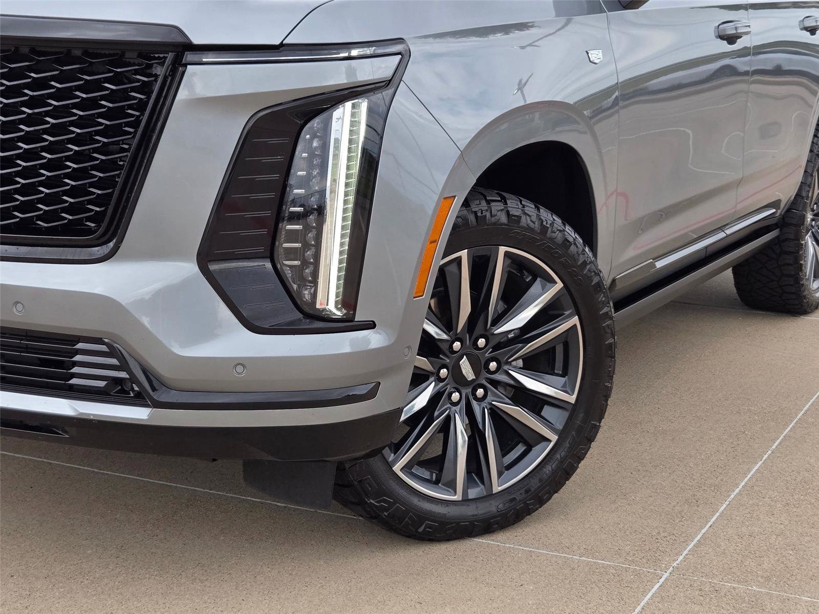 Certified 2025 Cadillac Escalade Sport Platinum AWD/4WD image 7