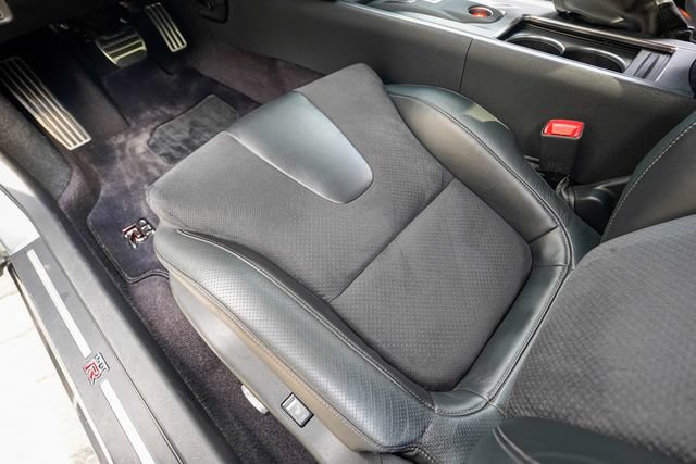 Used 2010 Nissan GT-R Premium AWD/4WD image 64