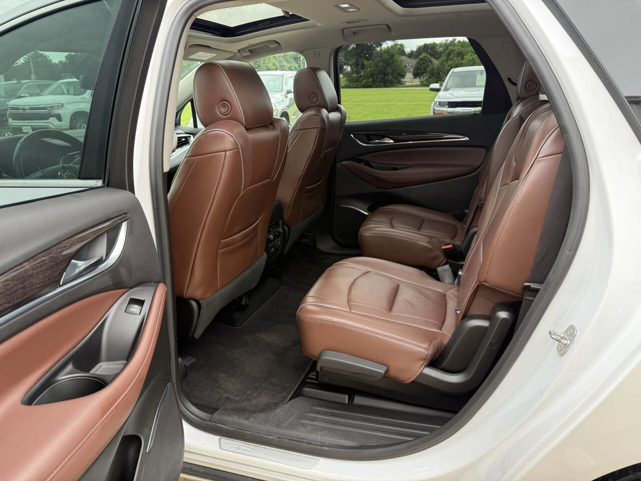 Used 2018 Buick Enclave Avenir w/ Avenir Technology Package image 6