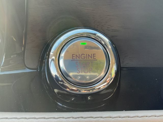 Used 2020 Lincoln Corsair Reserve w/ Equipment Group 201A FWD image 25