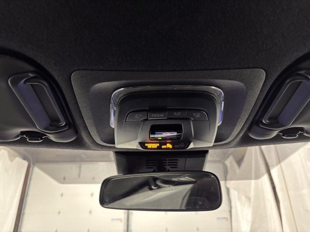 Used 2026 Toyota Corolla SE FWD image 41