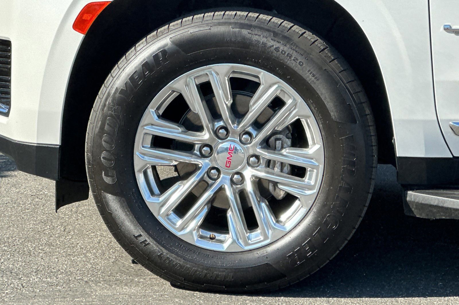 Used 2021 GMC Yukon SLT image 28