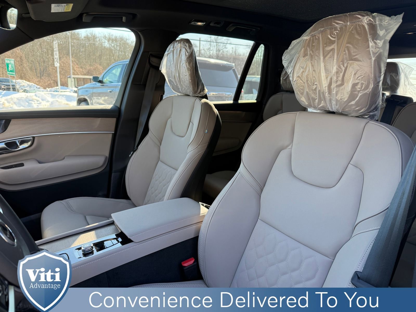 New 2026 Volvo XC90 B6 Plus w/ Protection Package Premier image 13