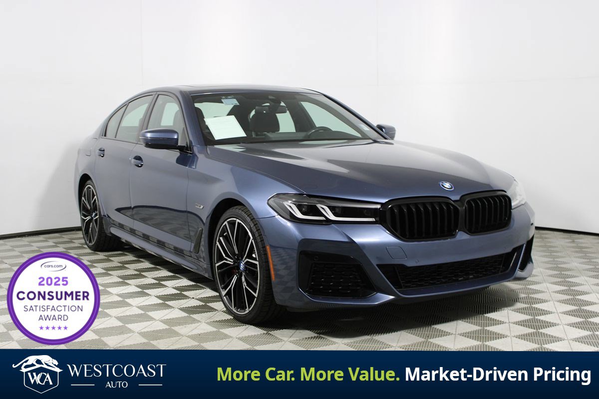Used 2023 BMW 530e w/ M Sport Package image 1