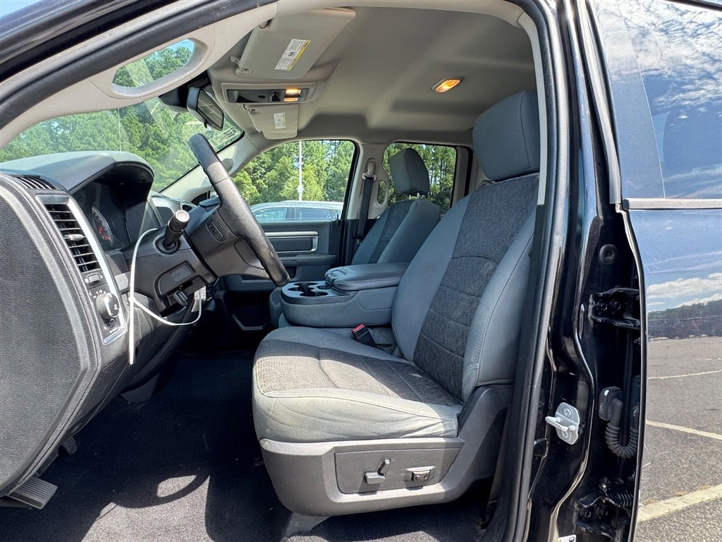 Used 2016 RAM 1500 Big Horn image 3