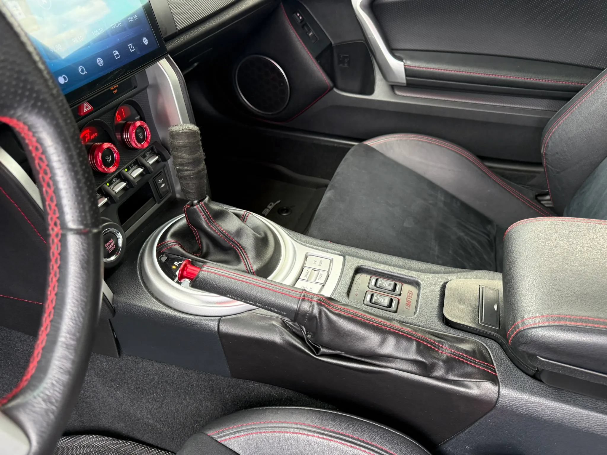 Used 2016 Subaru BRZ Limited w/ Popular Package #4 RWD image 12