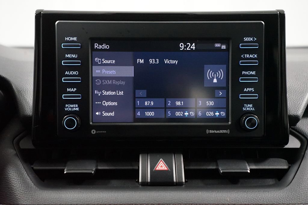 Used 2022 Toyota RAV4 LE image 17