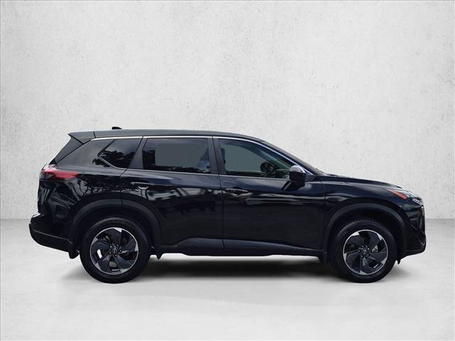 Certified 2024 Nissan Rogue SV FWD image 4