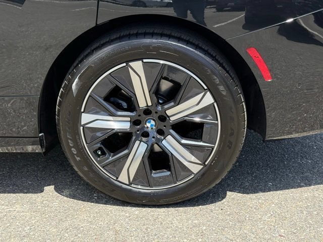 Used 2026 BMW iX xDrive60 AWD/4WD image 15