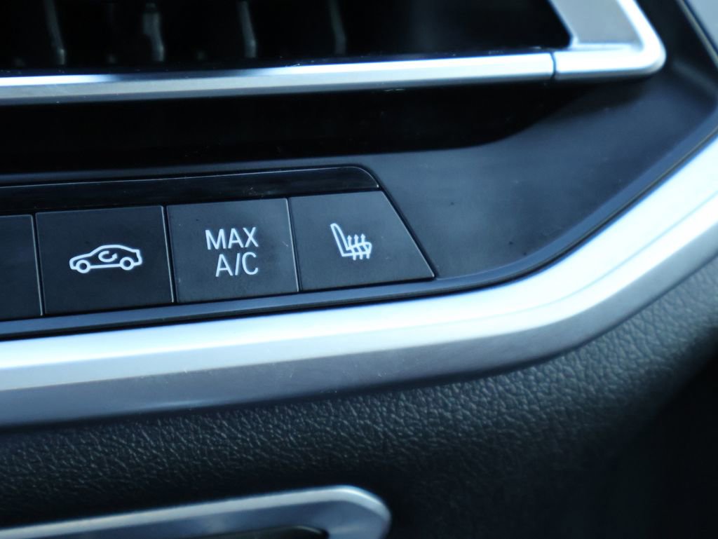 Used 2021 BMW X7 xDrive40i w/ Premium Package image 29