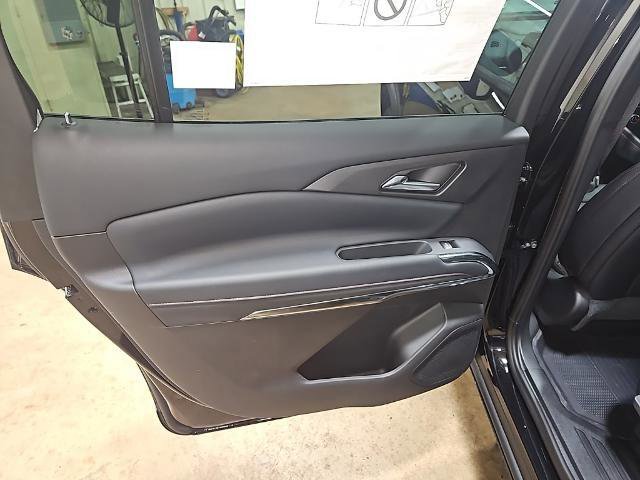 New 2026 Chevrolet Traverse Z71 w/ Driver Confidence Package image 18