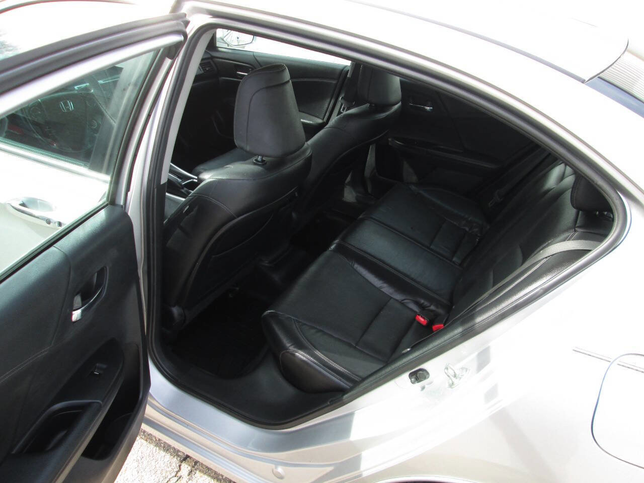 Used 2014 Honda Accord EX-L image 17