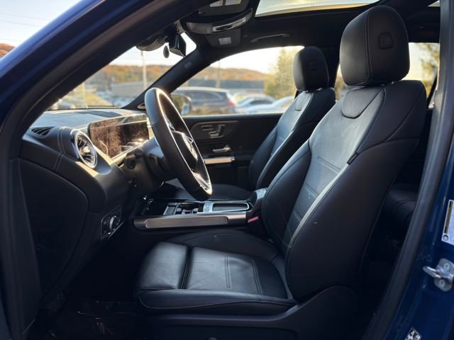 Used 2024 Mercedes-Benz GLB 250 4MATIC image 9