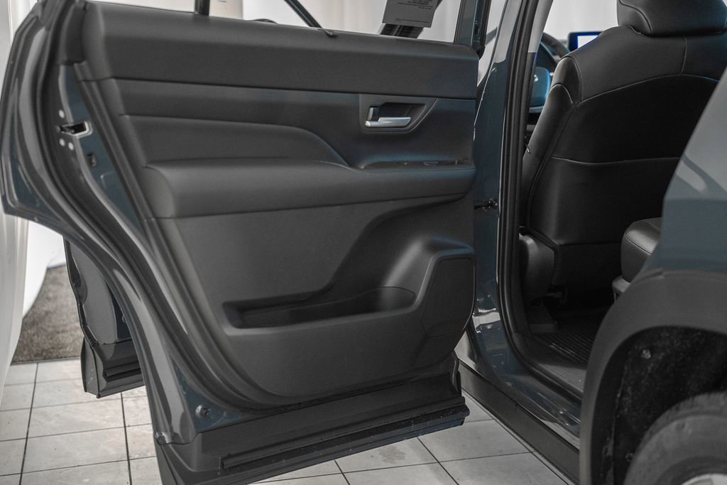 New 2026 Toyota Grand Highlander Limited image 41