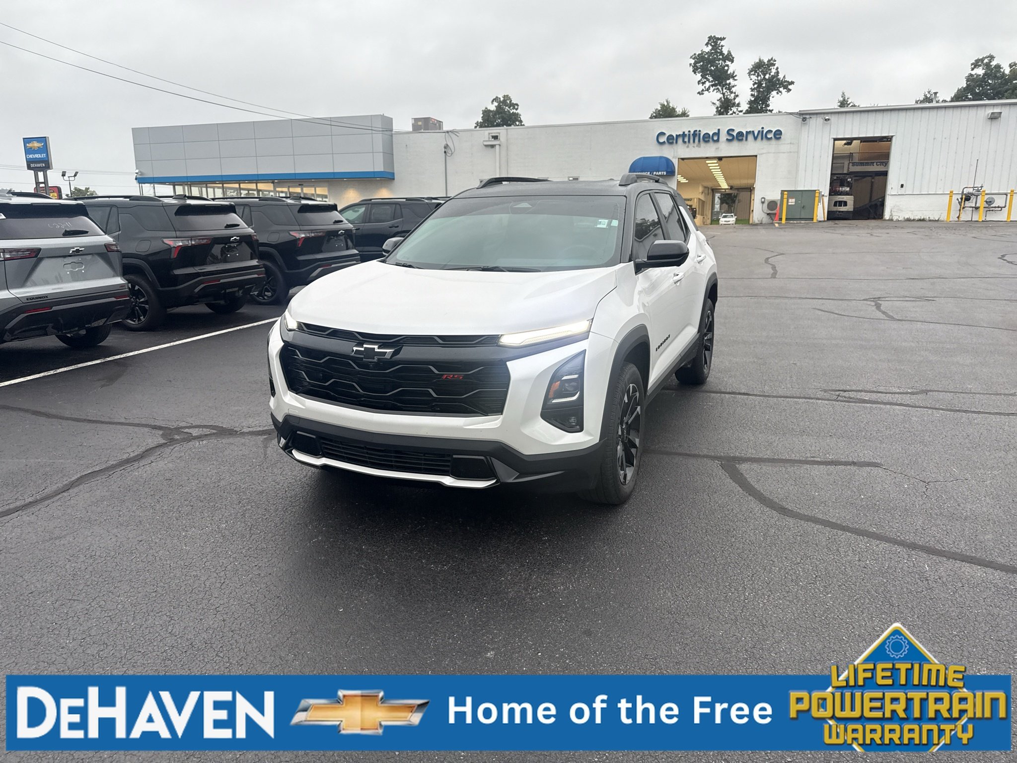 Used 2025 Chevrolet Equinox RS w/ Safety and Technology Package FWD image 1