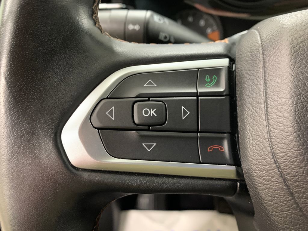 Used 2022 Jeep Compass Limited AWD/4WD image 13