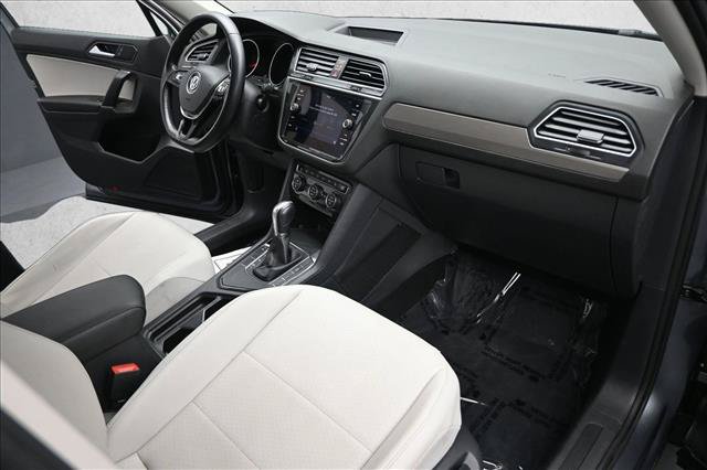 Used 2018 Volkswagen Tiguan SE FWD image 27