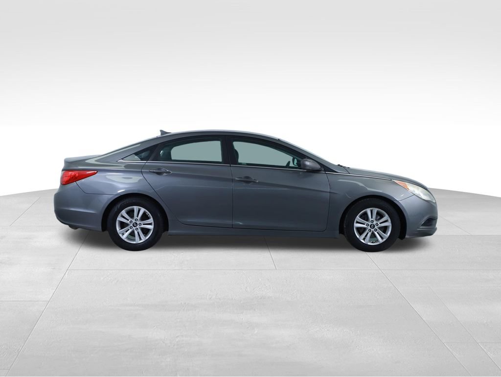 Used 2011 Hyundai Sonata GLS w/ Popular Equipment Pkg 2 FWD image 12