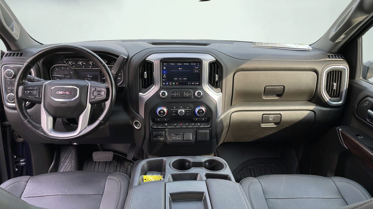 Used 2022 GMC Sierra 3500 SLT w/ Gooseneck/5TH Wheel Package AWD/4WD image 27