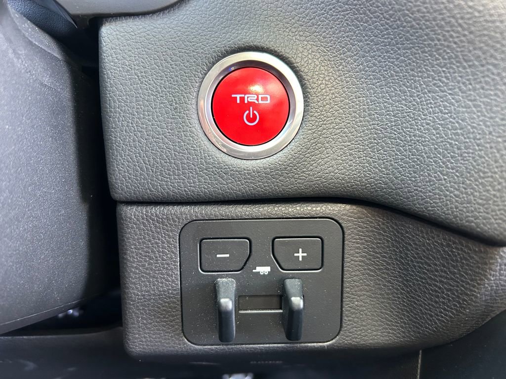 Used 2024 Toyota Sequoia TRD Pro AWD/4WD image 18