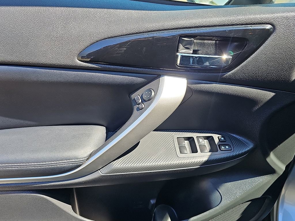 Used 2025 Mitsubishi Eclipse Cross SE image 13