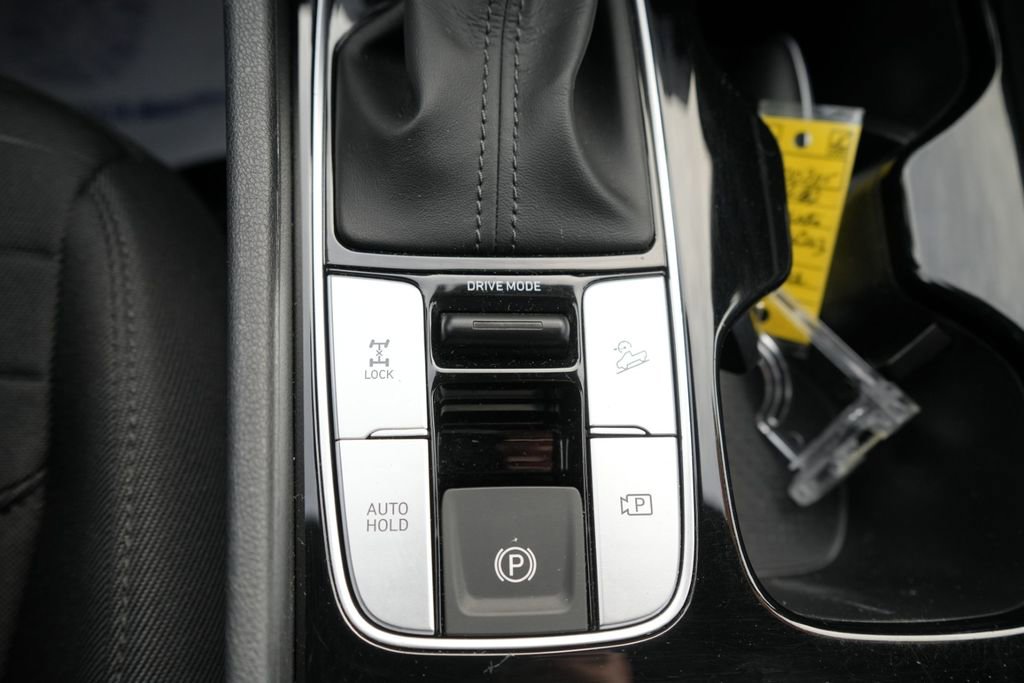 Certified 2022 Hyundai Santa Cruz SEL w/ Activity Package image 29