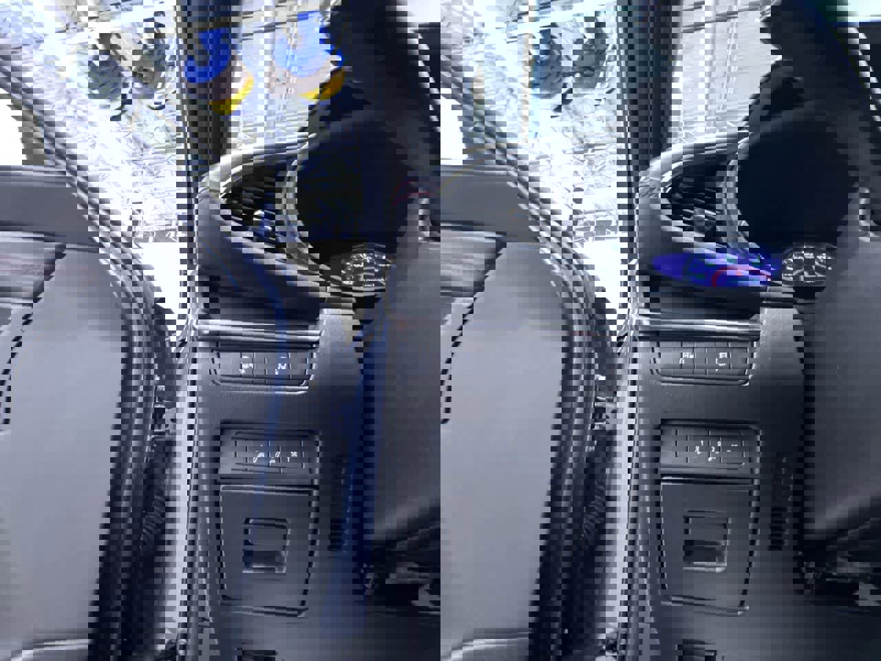 Used 2024 MAZDA MAZDA3 s image 16