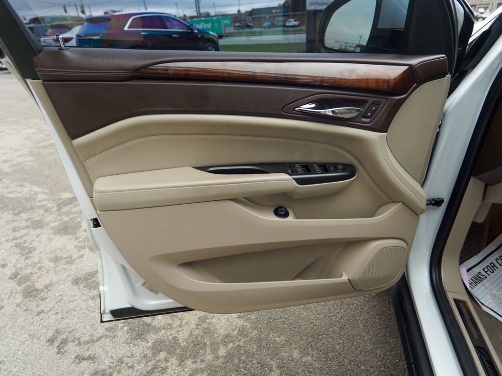 Used 2015 Cadillac SRX Premium FWD image 17