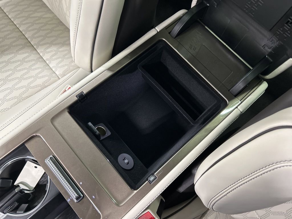 New 2026 Lincoln Nautilus Black Label w/ Jet Appearance Package image 29