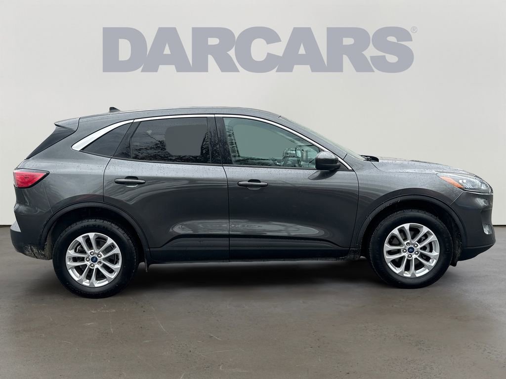 Used 2020 Ford Escape SE image 8