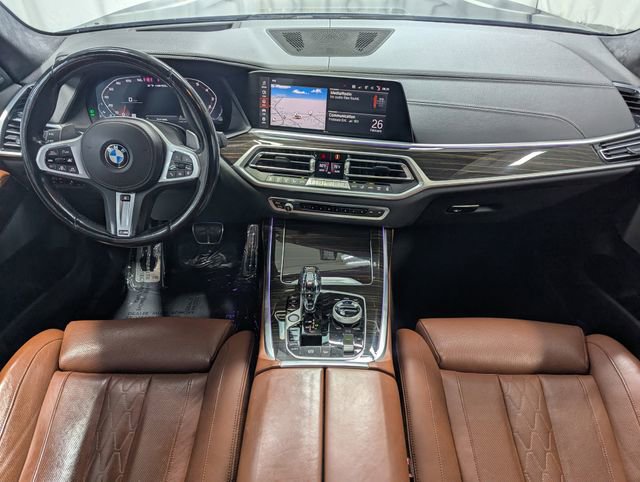 Used 2021 BMW X7 M50i image 6