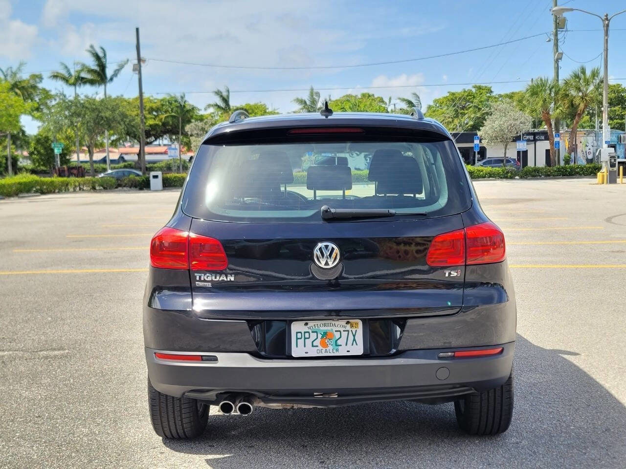 Used 2017 Volkswagen Tiguan Limited w/ Premium Package FWD image 7