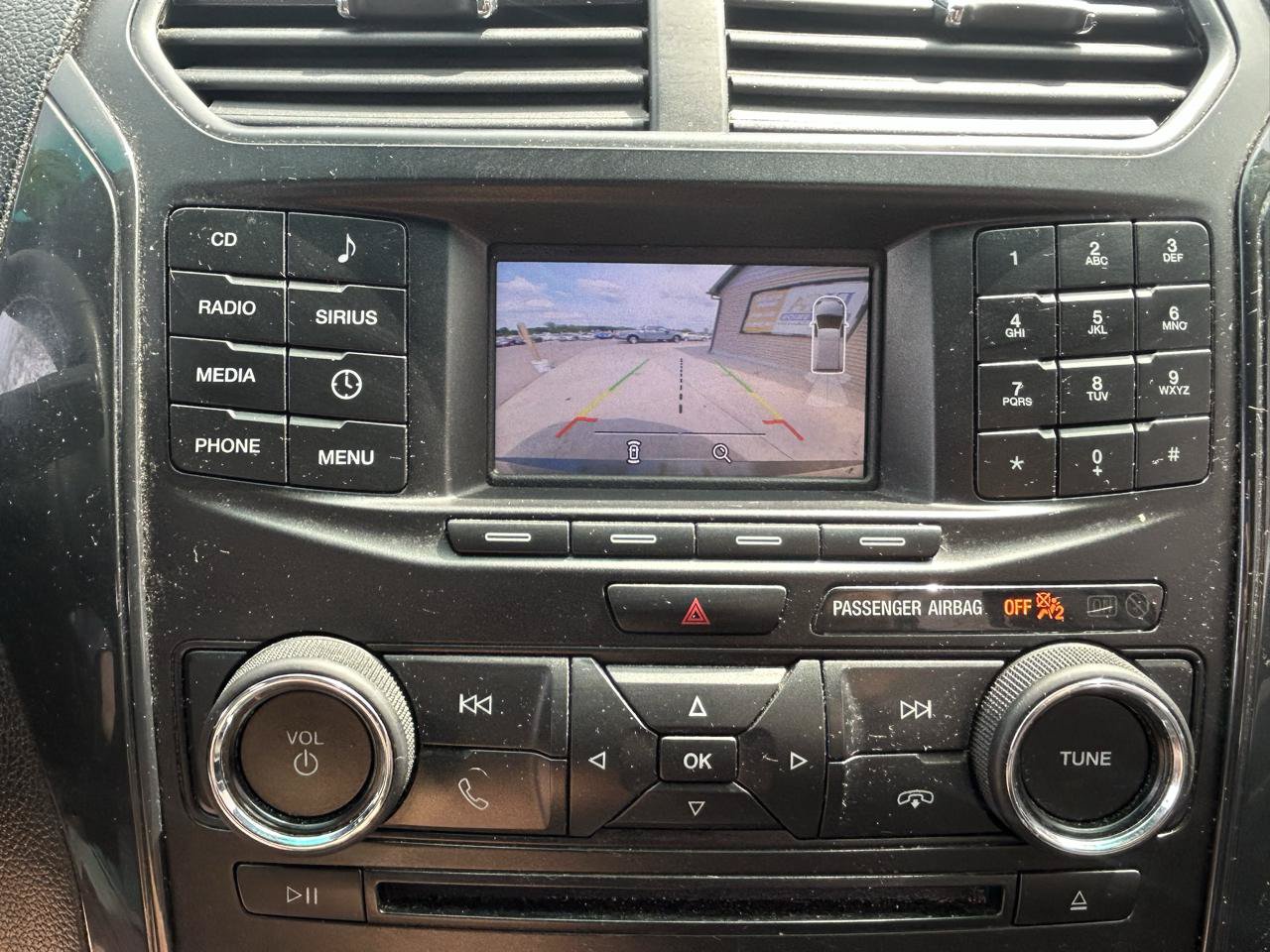 Used 2016 Ford Explorer XLT AWD/4WD image 23