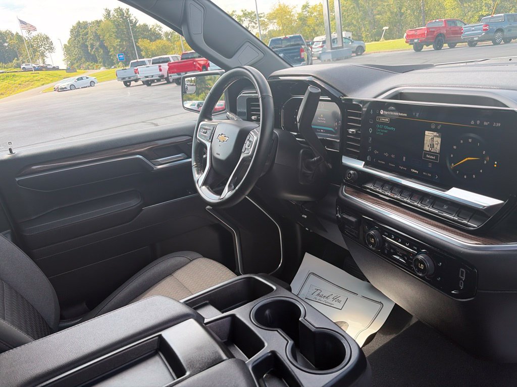 Used 2026 Chevrolet Silverado 1500 LT AWD/4WD image 40
