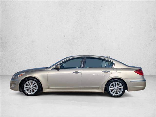 Used 2012 Hyundai Genesis 3.8 RWD image 9