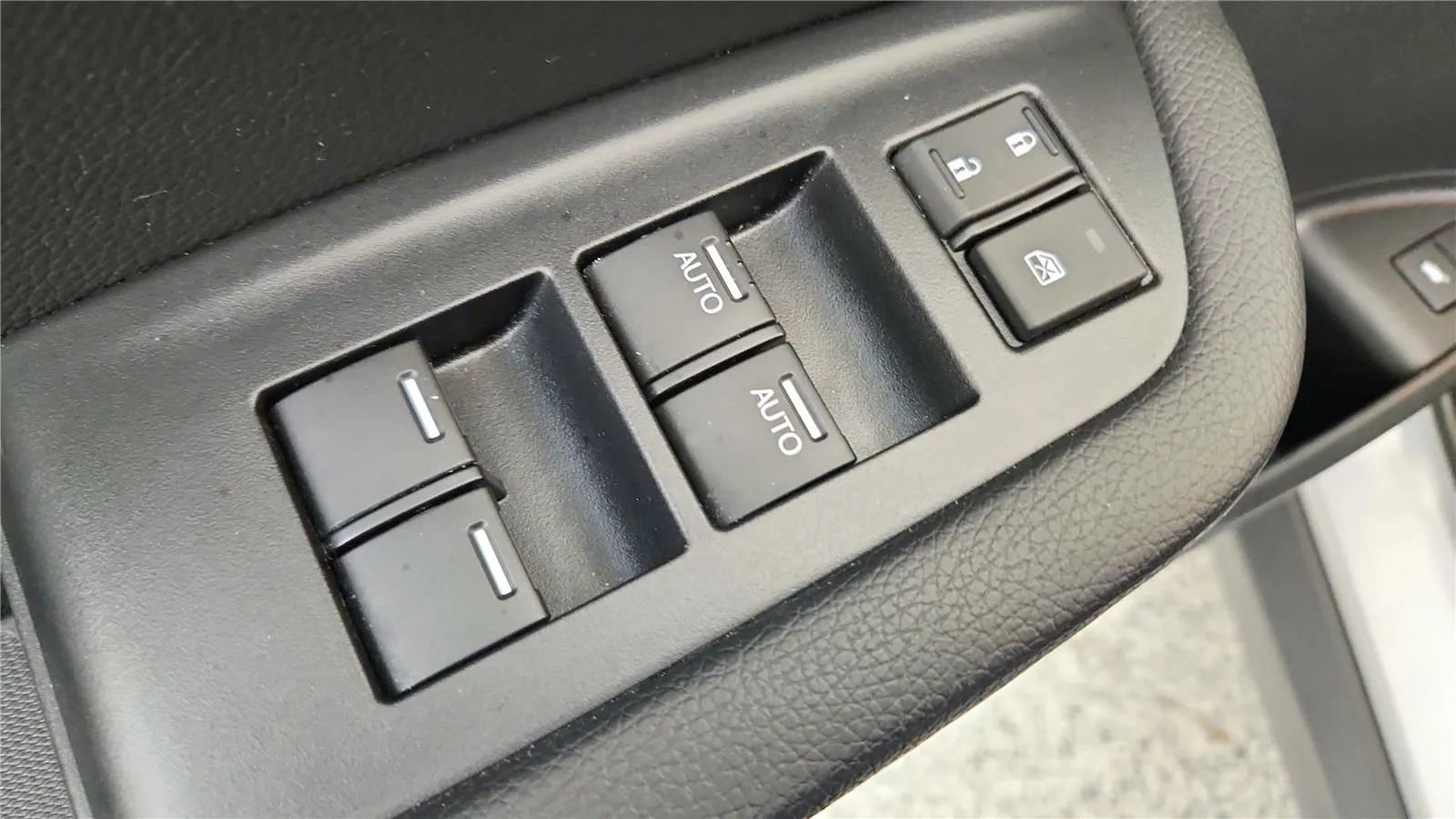 Used 2020 Honda Passport Touring image 32