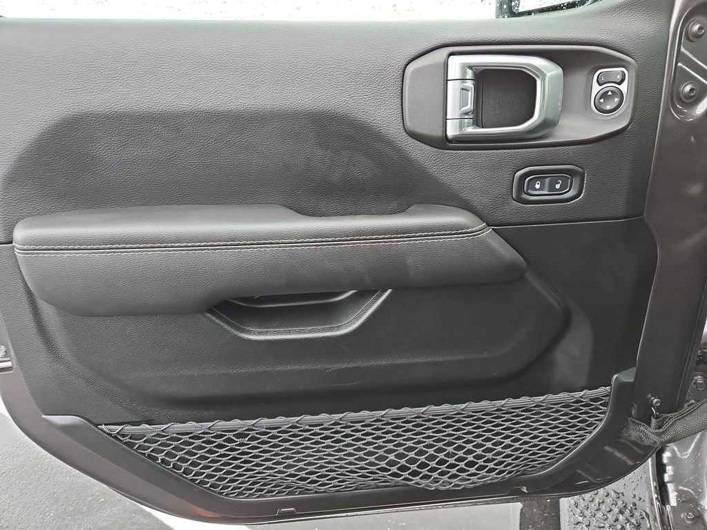 Used 2021 Jeep Wrangler Unlimited Sahara w/ Cold Weather Group image 22