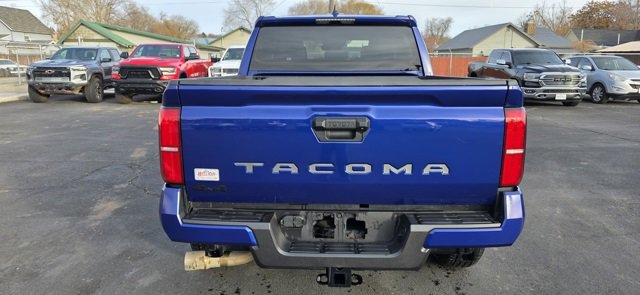 Used 2025 Toyota Tacoma SR5 image 5