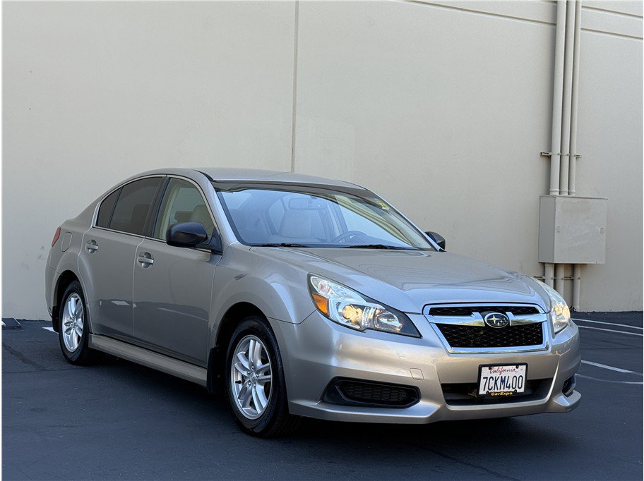 Used 2014 Subaru Legacy 2.5i w/ Popular Package #2 AWD/4WD image 3