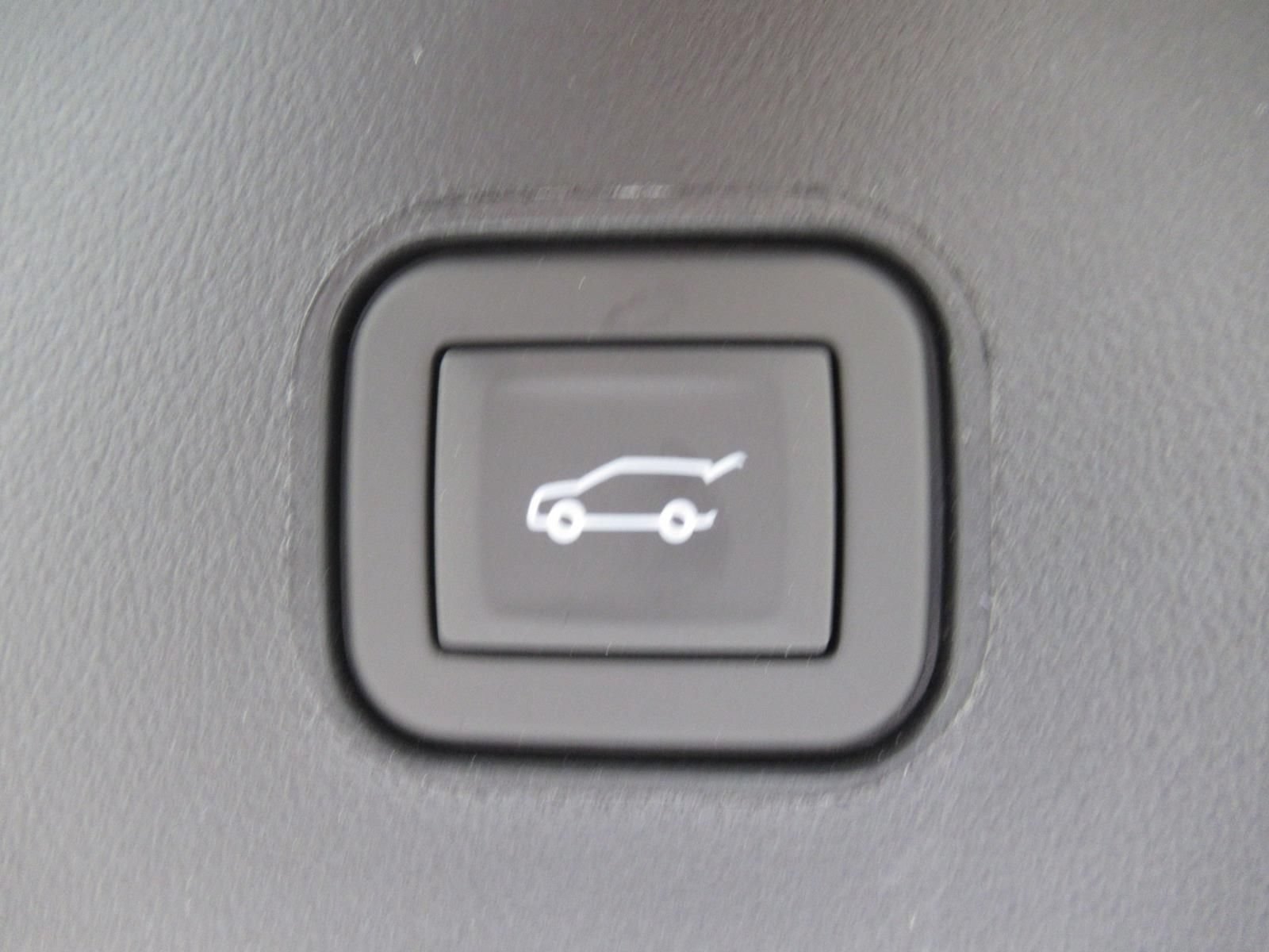 New 2026 Cadillac Lyriq Premium Sport AWD/4WD image 33
