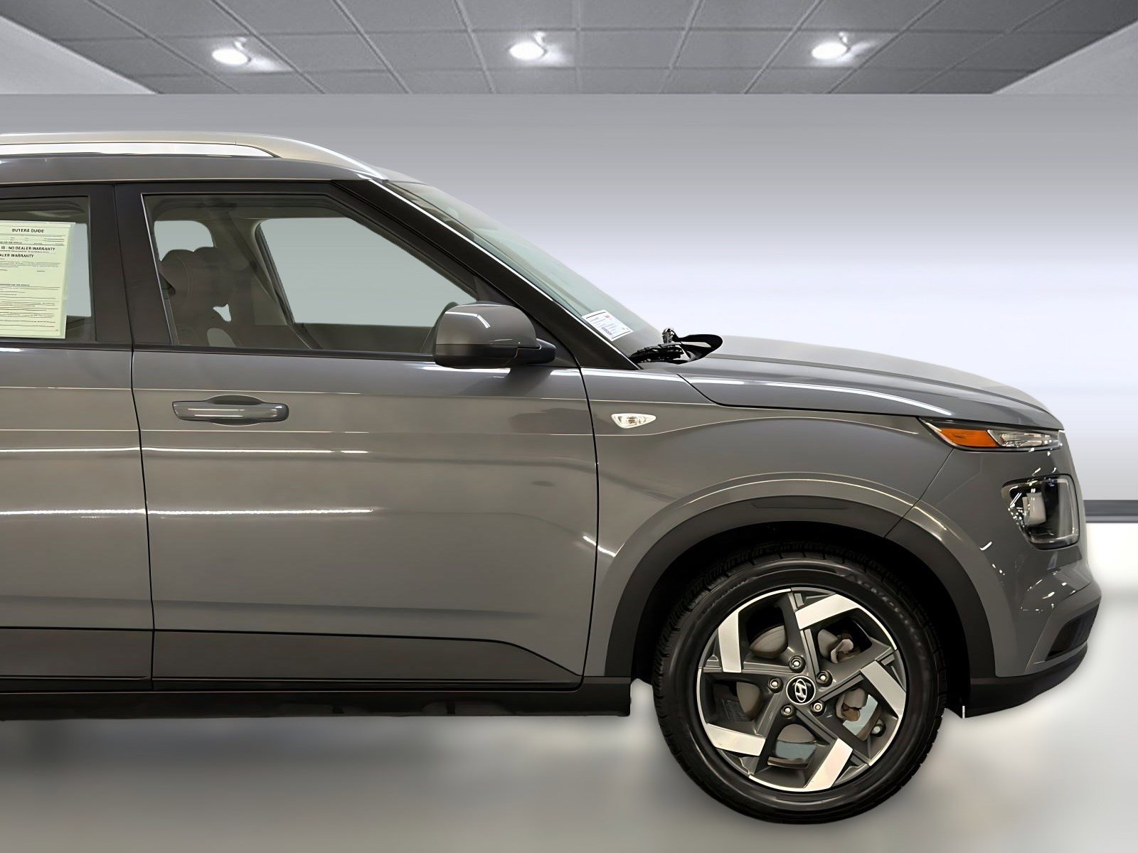 Used 2022 Hyundai Venue SEL image 33