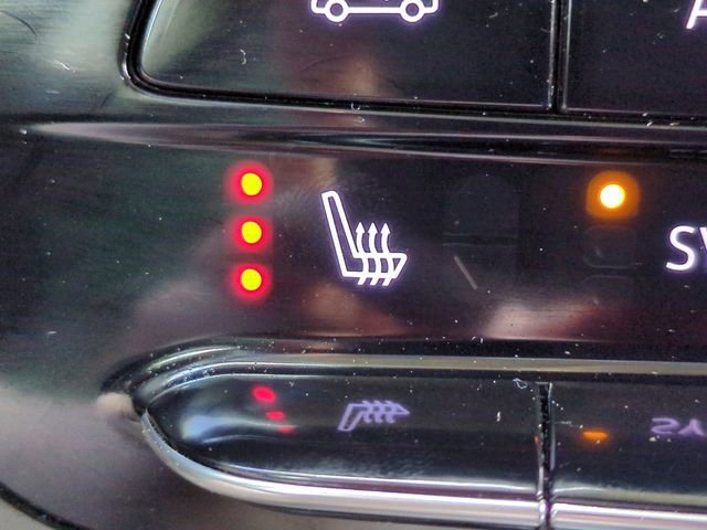 Used 2023 Buick Envision Essence image 22