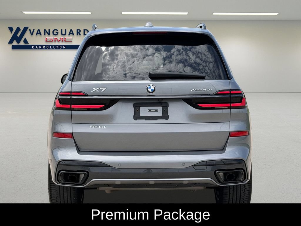 Used 2025 BMW X7 xDrive40i w/ M Sport Package AWD/4WD image 8