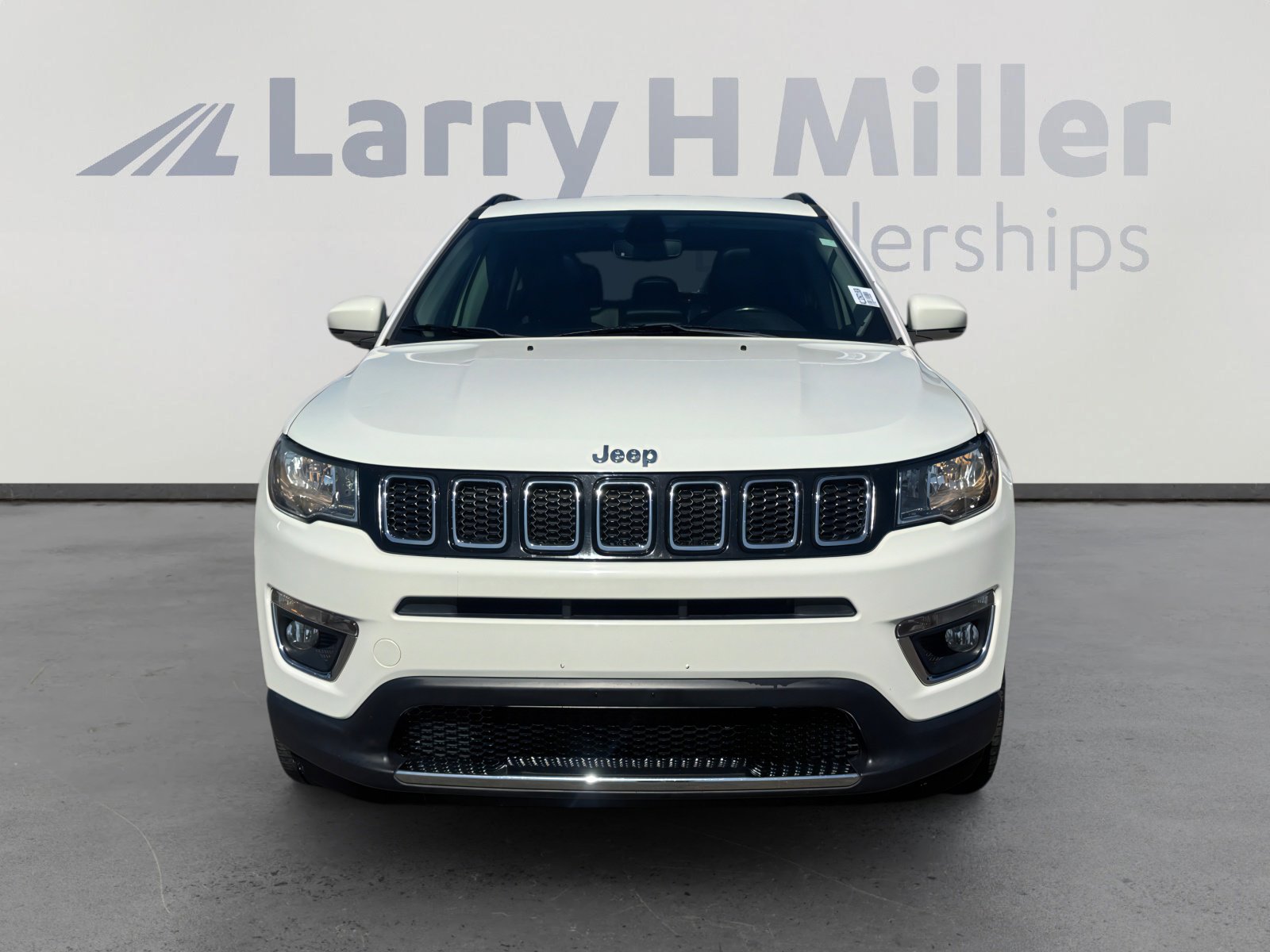 Used 2019 Jeep Compass Limited w/ Safety & Security Group AWD/4WD image 8