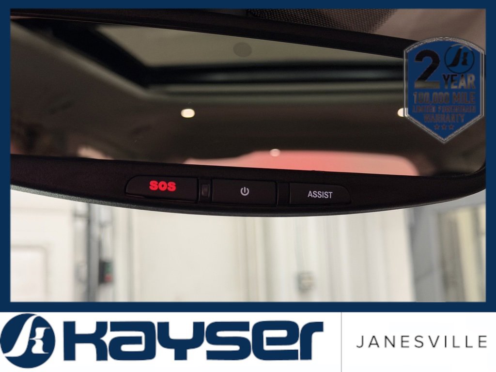 Used 2022 Chrysler Pacifica Touring-L w/ Uconnect Theater Family Group image 32